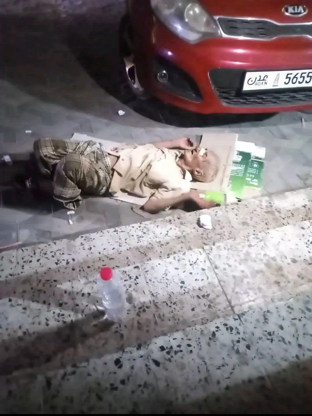 الحر يطيح بالفنان محمد علي كعدل في شوارع عدن.. وإغماء مفاجئ يثير قلق المواطنين