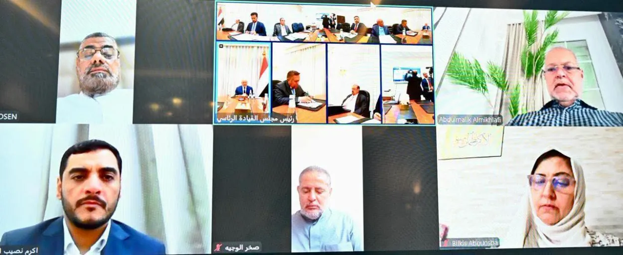رئيس مجلس القيادة: الدولة ماضية في برنامج الإصلاحات والردع الحازم للتصعيد الحوثي