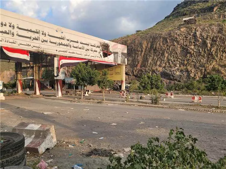 مواجهات تعز اليوم.. القوات الحكومية تنفي سيطرة الحوثيين على نقطة الهنجر