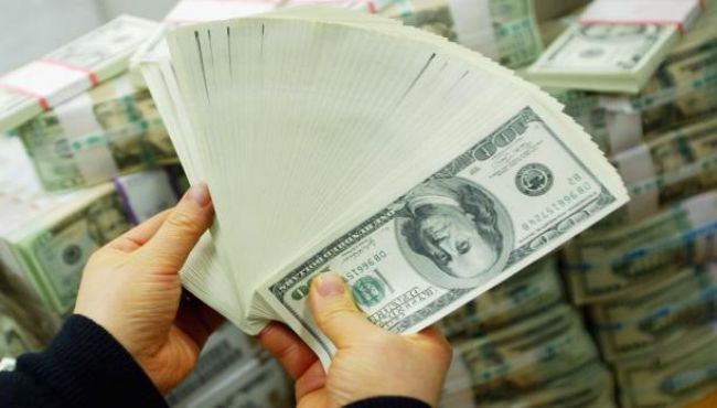 الدولار يصل اليوم الى سعر جنوني في أسواق الصرافة اليمنية اخر اسعار