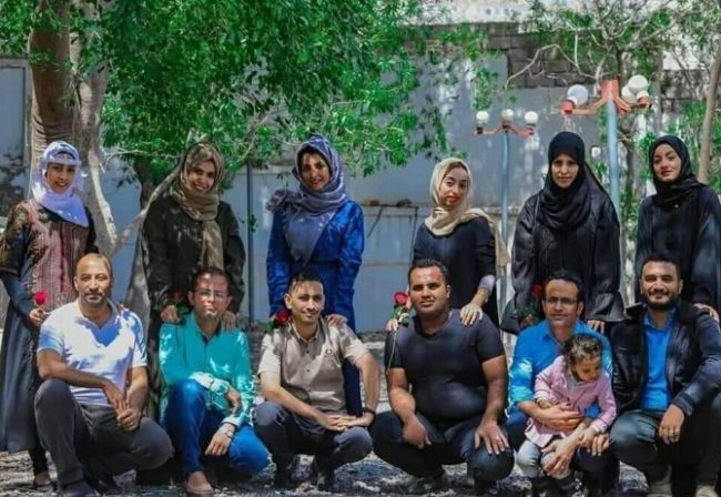 بالصور: ازواج بتعز يحتفلون بعيد الحب