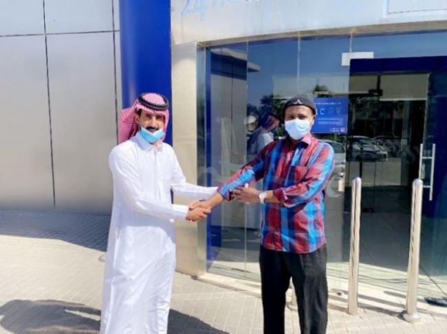 السعودية: مقيم يعيد 65 ألف ريال لمواطن سعودي... وهذا ما حدث