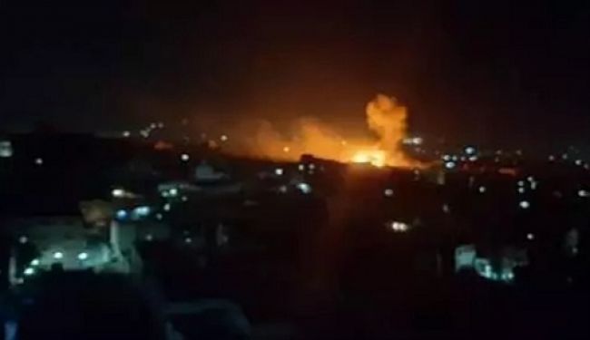 سقوط صاروخ باليستي حوثي في صنعاء