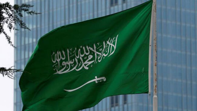 اختطفه "الثعلب" وكان أول أمين عام لـ"أوبك".. وفاة السعودي أحمد زكي يماني
