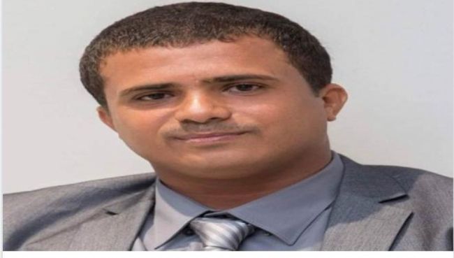 صحفي جنوبي يطالب بعودة الحكم العسكري لليمن