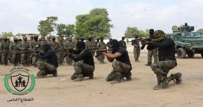 عروض عسكرية لسرية التدخل السريع والمهام الصعبة في العاصمة عدن