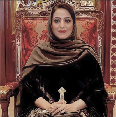 ظهور جديد لزوجة السلطان هيثم بن طارق تثير تفاعلا كبيرًأ في الإمارات .. والفنانة أحلام تعلق (شاهد)