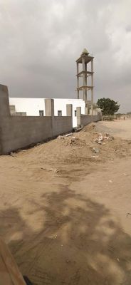 صور.. البسط على مسجد في عدن وتحويله إلى منزل