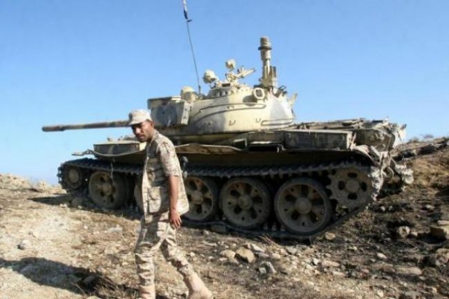 بالصور: هذا ما يخبئه الحوثي للشعب ووجده الجيش في ثكناته بتعز