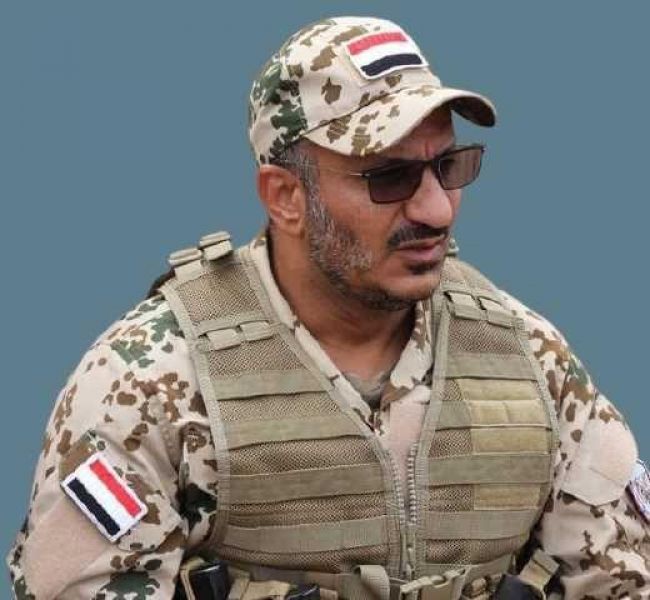 العكيمي يطال طارف عفاش بالثار لعمه من القاتل الحوثي