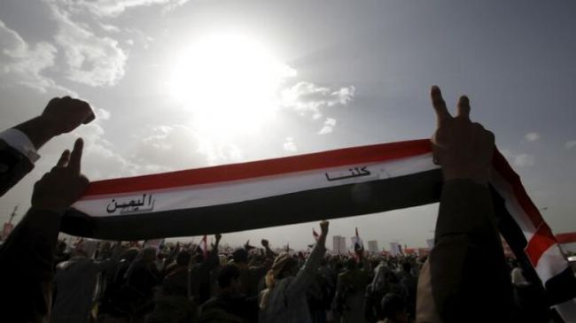 مستشار رئاسي يمني يعلن عن الحل الوحيد مع الحوثيين ويوجه تحذير هام