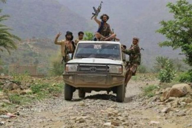 عقب قرار العفو العام.. قائد جبهة الصلو لدى الحوثيين يسلم نفسه
