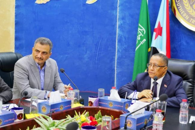 المجلس الانتقالي الجنوبي يطالب بزيادة مرتبات الموظفين والجنود