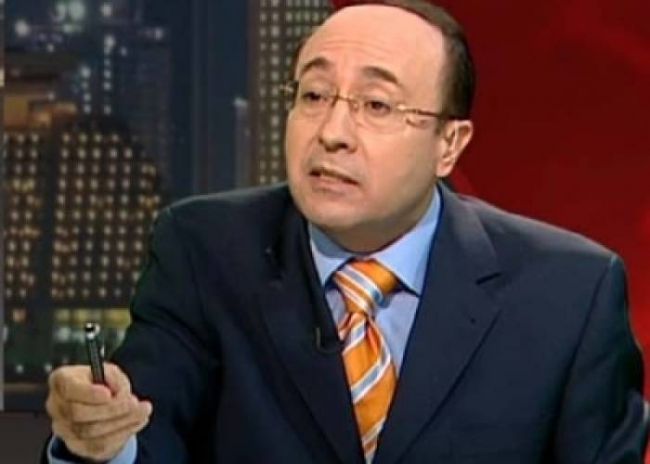 مذيع الجزيرة "فيصل القاسم" يشن أعنف هجوم على الحوثي: عندما تحاضر العاهرة عن الشرف!!