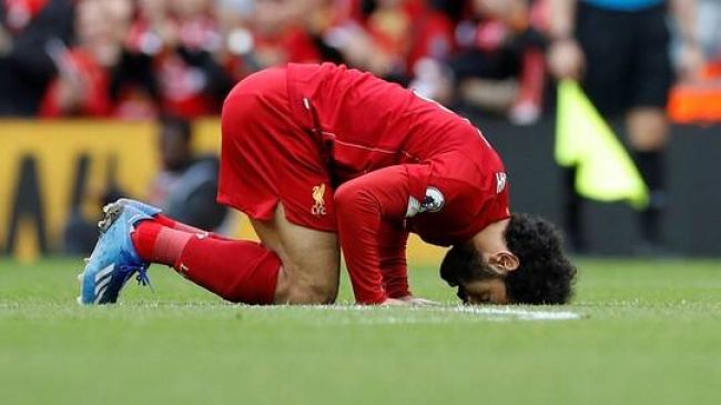 تقرير.. صلاح يتلقى عرضا مغريا للرحيل عن ليفربول الصيف القادم