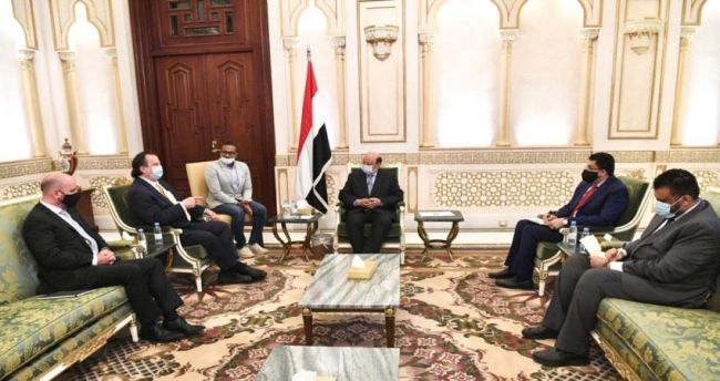 الرئيس هادي يدعو المنظمات الدولية للإنتقال الى عدن