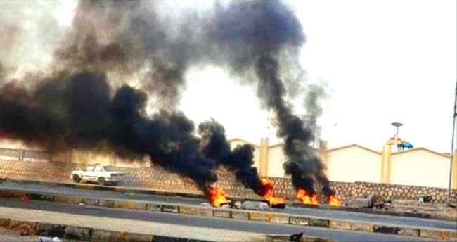 غليان واحتقان شعبي يعصف بالعاصمة عدن ومحافظات الجنوب جراء تردي الخدمات