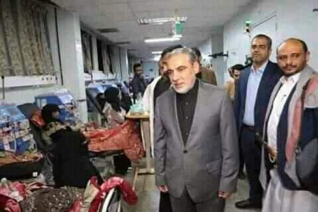 شاهد: السفير الايراني يقتحم اقسام ولادة اليمنيات بمستشفيات صنعاء