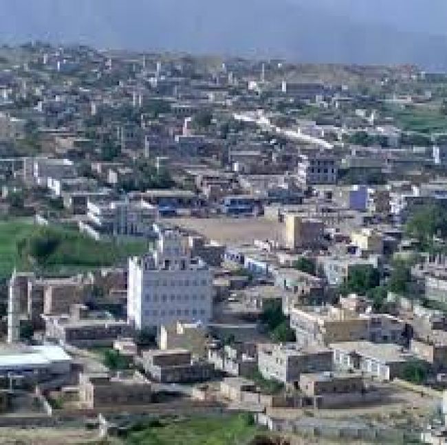 مذيع بقناة إماراتية يحلل الوضع الجنوبي بعاطفة تشاؤمية