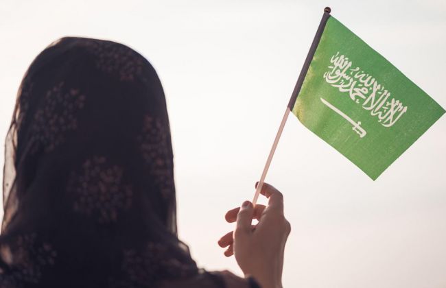 وافدة تنتحل صفة مواطنة سعودية لمدة 19 عاما وقريبتها تبلغ عنها