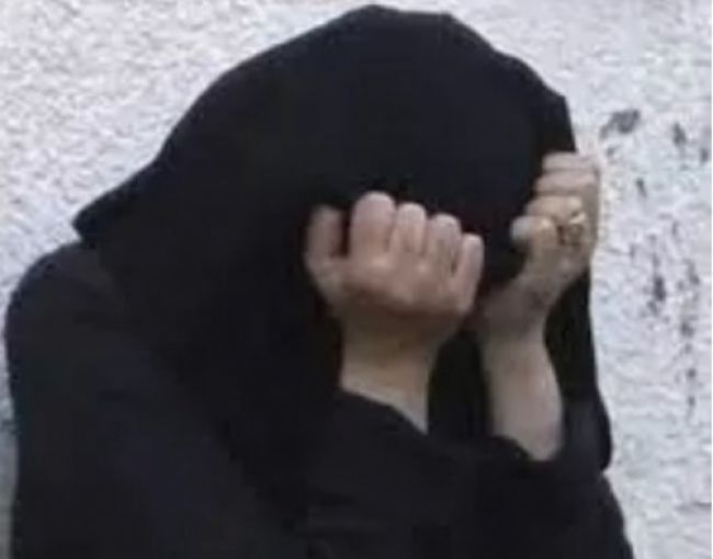 فتاة يمنية تروي معاناتها مع مشرف حوثي بدأت بالاغتصاب وانتهت بالإعاقة !