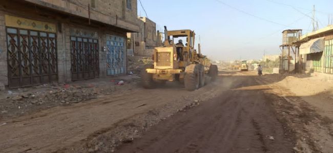 إستمرار سير العمل بمشروع صيانة وإعادة تأهيل الشارع الرئيسي لمدينة قعطبة في الضالع