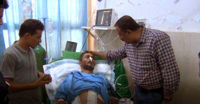 الوكيل النوبة يتفقد جرحى تفجير خور مكسر الإرهابي في عدد من مستشفيات العاصمة عدن