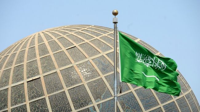 السعودية تعلن عن اعفاء هذه الفئة من الوافدين وتمنحهم إقامة مجانية دائمة بدون رسوم في 2023