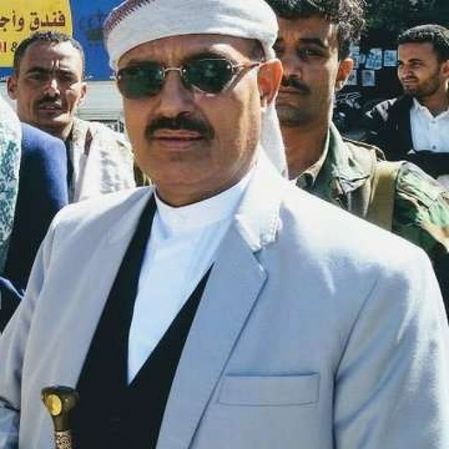 المتحوث سلطان السامعي يلجا إلى تويتر للغضب على قرار منعه من دخول مطار صنعاء