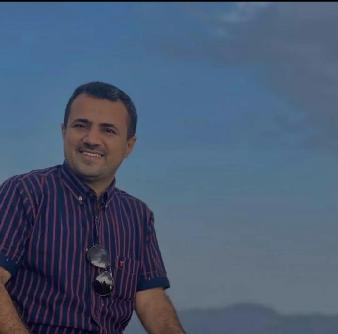 رجل الأعمال كارم السراري يعلق على قرار رفع الدولار الجمركي في اليمن